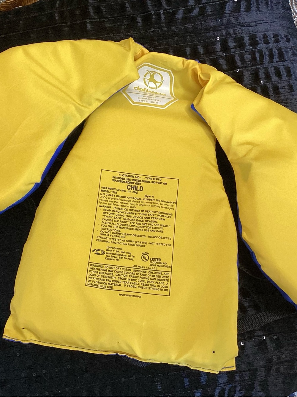 Kids Life Vest Floatation Device Aid (30-50lbs) - Picture 4 of 8